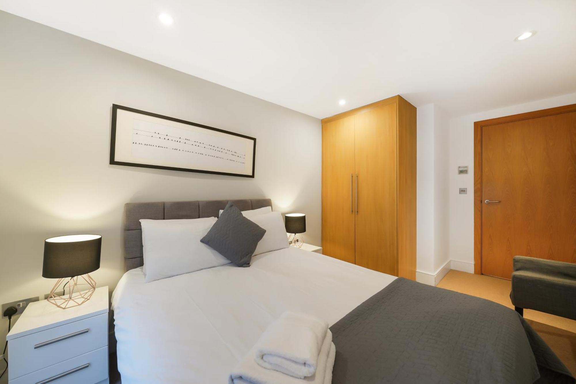 Modern Apartments In Bayswater Central London Free Wifi & Aircon By City Stay Aparts 런던 외부 사진