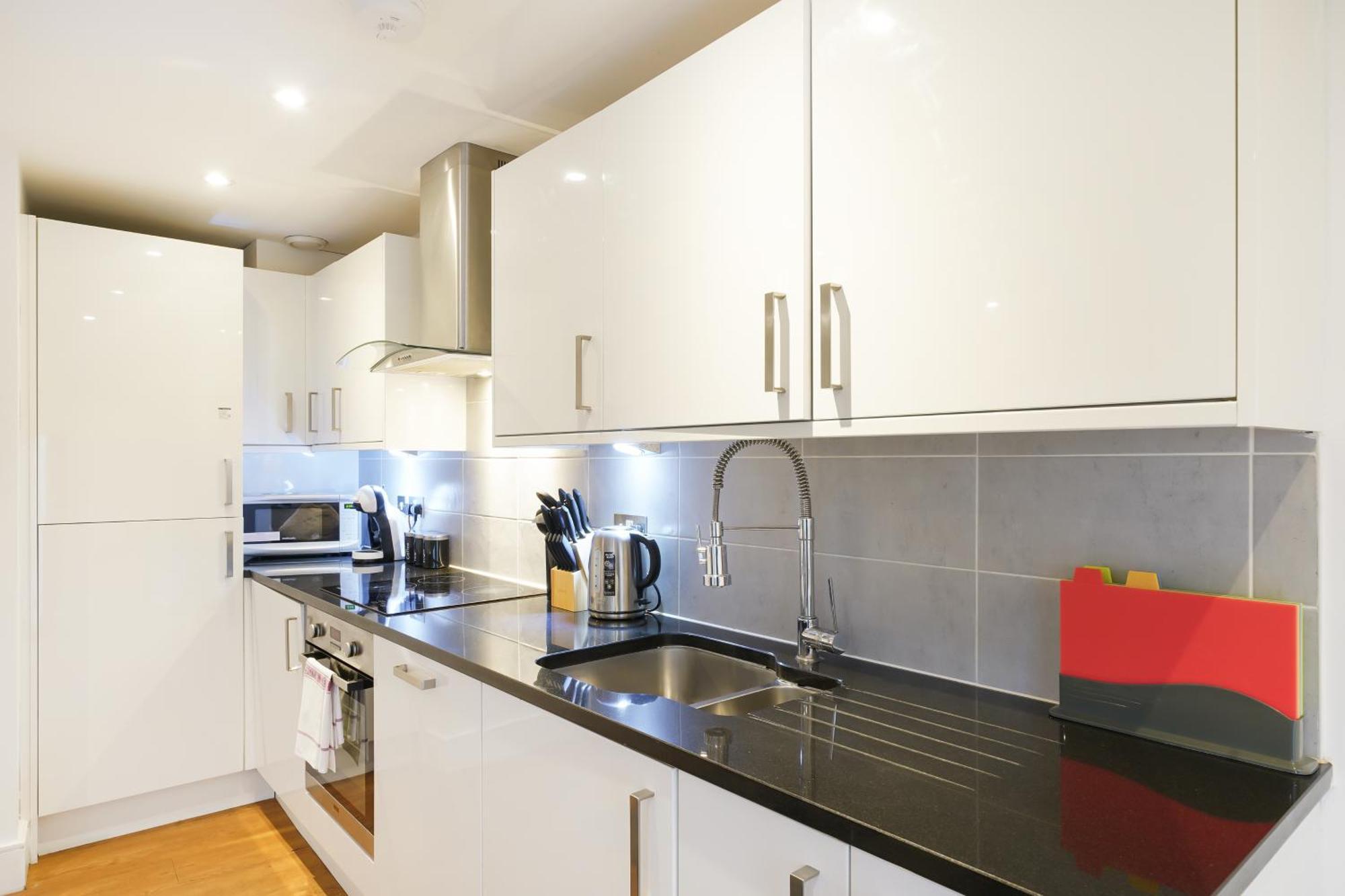 Modern Apartments In Bayswater Central London Free Wifi & Aircon By City Stay Aparts 런던 외부 사진